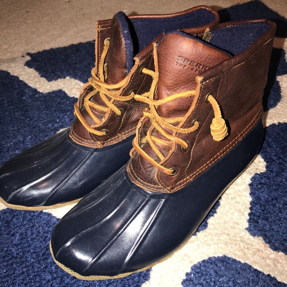 Reselling some closet items!